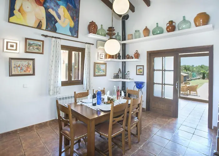 Willa Owl Marvil - Exclusive Holidays *