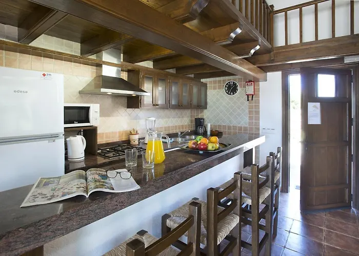 Owl Marvil - Exclusive Holidays Польєнса